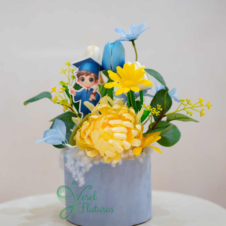 Aranjament floral absolvire – cadou vesel !