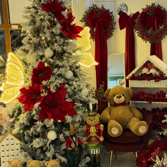 Fluture Lampadar Decorativ – Lumini Calde & Stativ Reglabil 2m