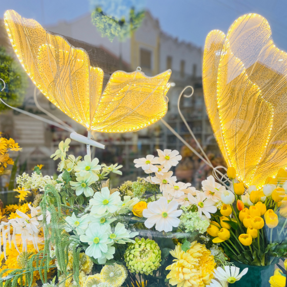 Fluture Lampadar Decorativ – Lumini Calde & Stativ Reglabil 2m