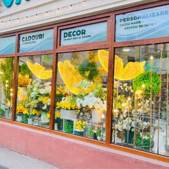 Fluture Lampadar Decorativ – Lumini Calde & Stativ Reglabil 2m