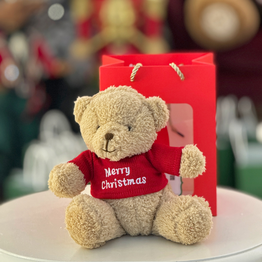 Ursuleț de Pluș cu Pulover „Merry Christmas” – Cadou Adorabil